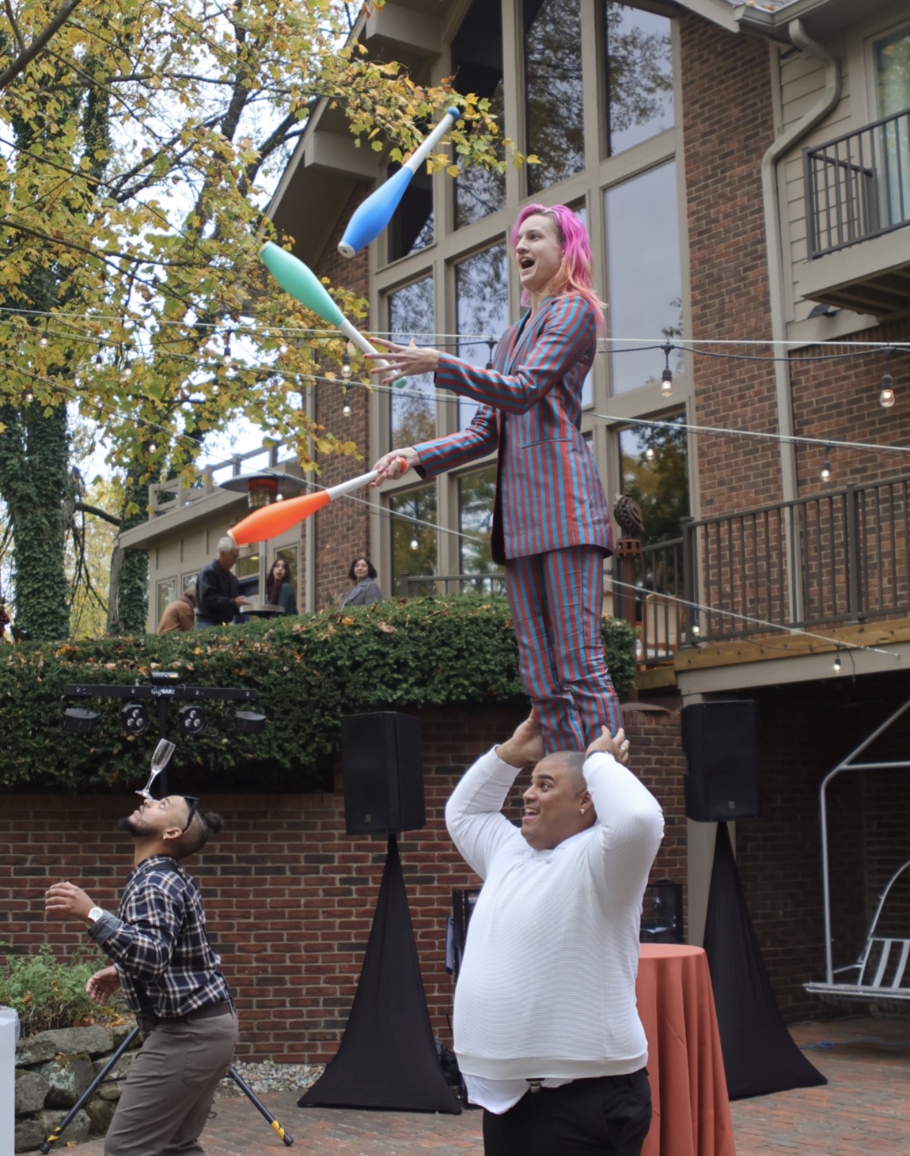 Rock-Villanyi - Jugglers Standing